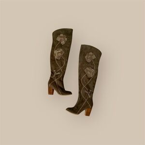 Elegant Floral Embroidered Knee-High Boots